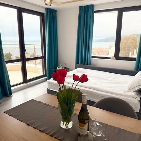 Ora Seaview Апартаменты Балчик