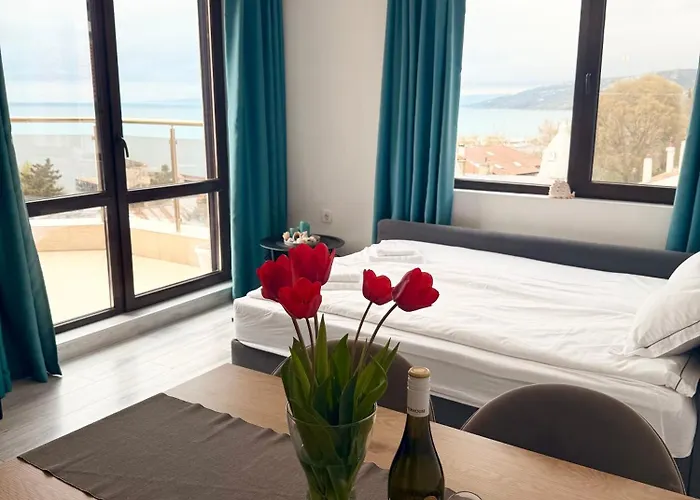 Ora Seaview Apartment Balchik